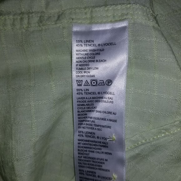 Tommy Bahama Beach Breaker button down - Picture 3 of 6